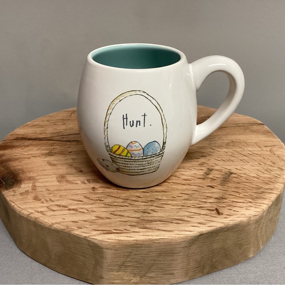 🟡 Vintage Rae Dunn “Hunt” - Beautiful Easter Mug / Cup for your Coffee or Tea - Picture 2 of 11